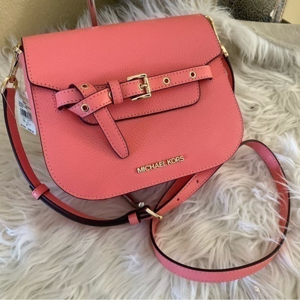 Last 1 ✨Michael Kors Emilia Small Pebbled Leather Crossbody Bag